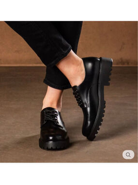 Women's Thursday Boot Co. Renegade Oxford Flats Size 8.5
